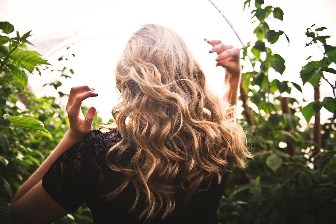 Hair Color Trends: Summer Romance with a Balayage
