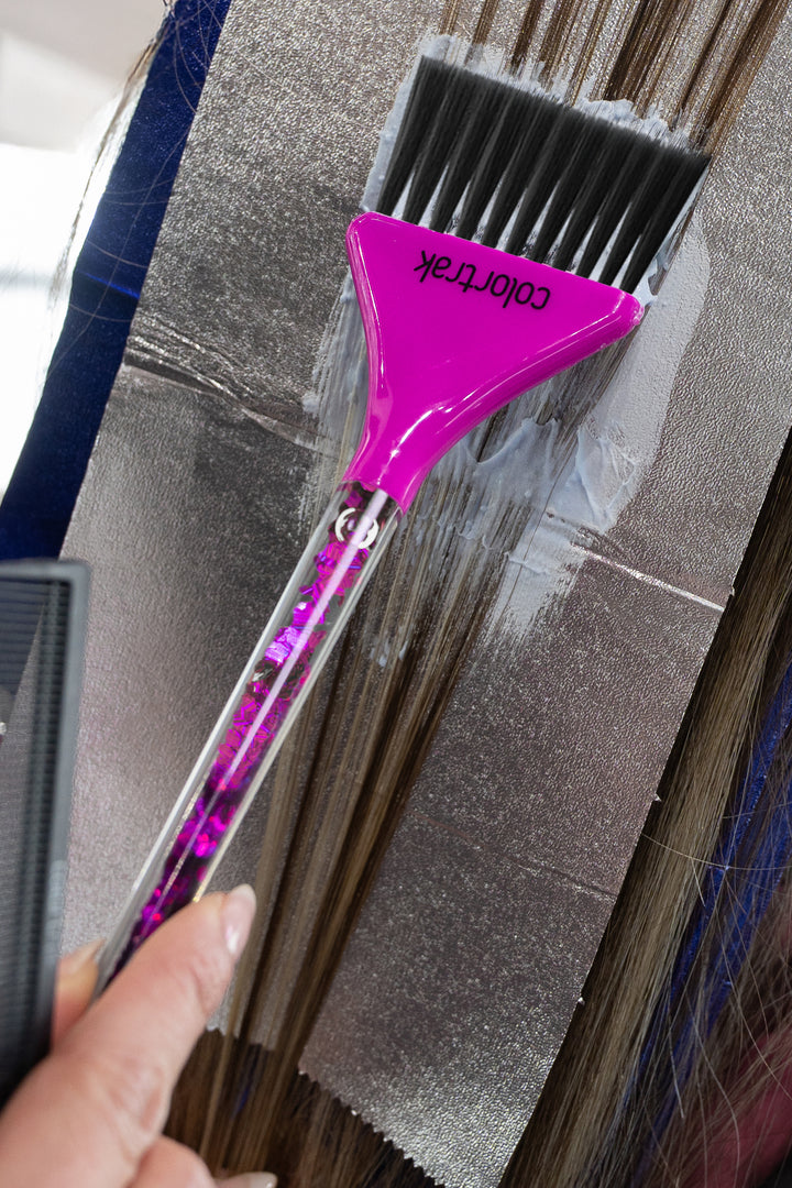 Gradient Glitter Feather Bristle Brush